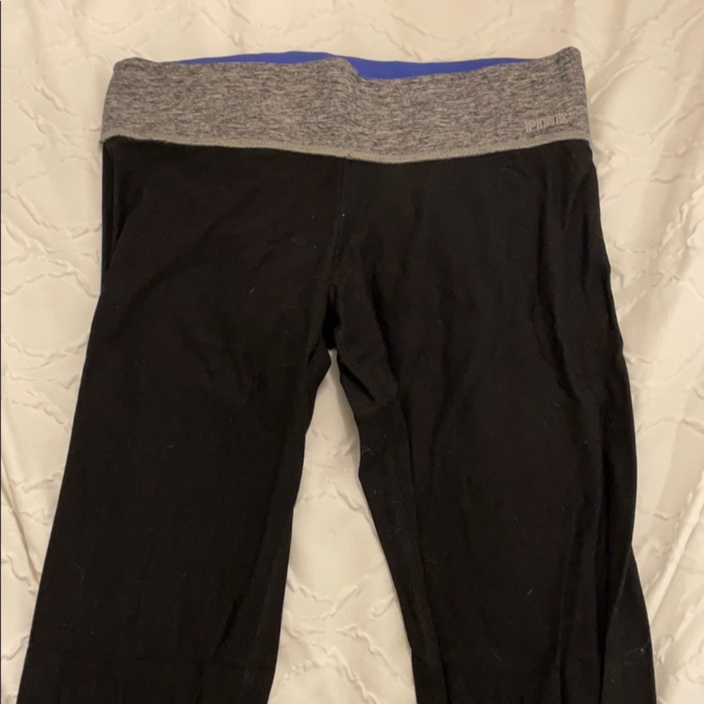 Tight ankle length leggings